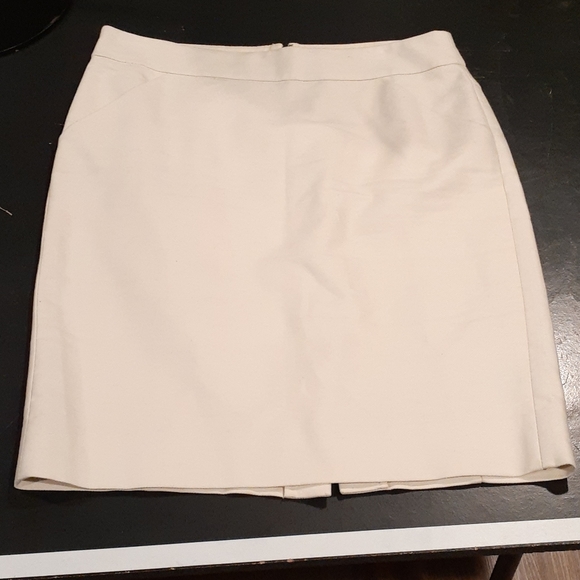 J. Crew Dresses & Skirts - J. CREWS the Pencil Skirt NWOT  8